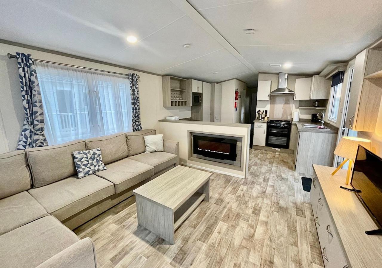 Luxury 3 Bedroom Caravan Between Perranporth And Newquay, Cornwall New Quay エクステリア 写真