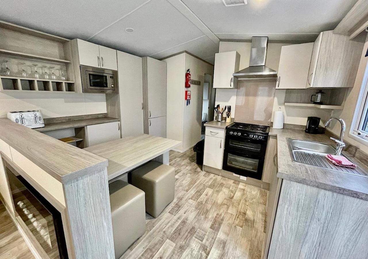 Luxury 3 Bedroom Caravan Between Perranporth And Newquay, Cornwall New Quay エクステリア 写真